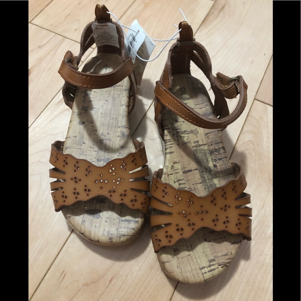 NWT Toddler Sandals Sz 7